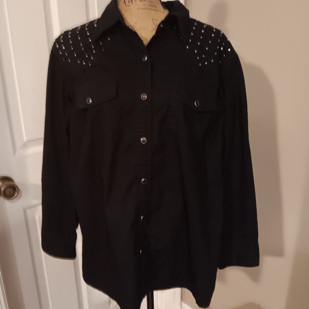 Red Ranch Black with Silvertone Studs XL Long Sleeved Shirt